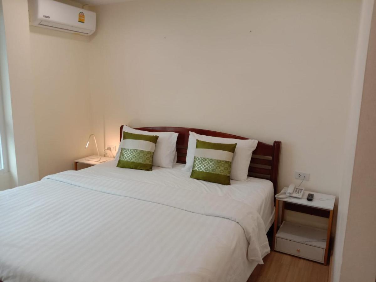 V Check Inn Sukhumvit 22 Bangkok Buitenkant foto