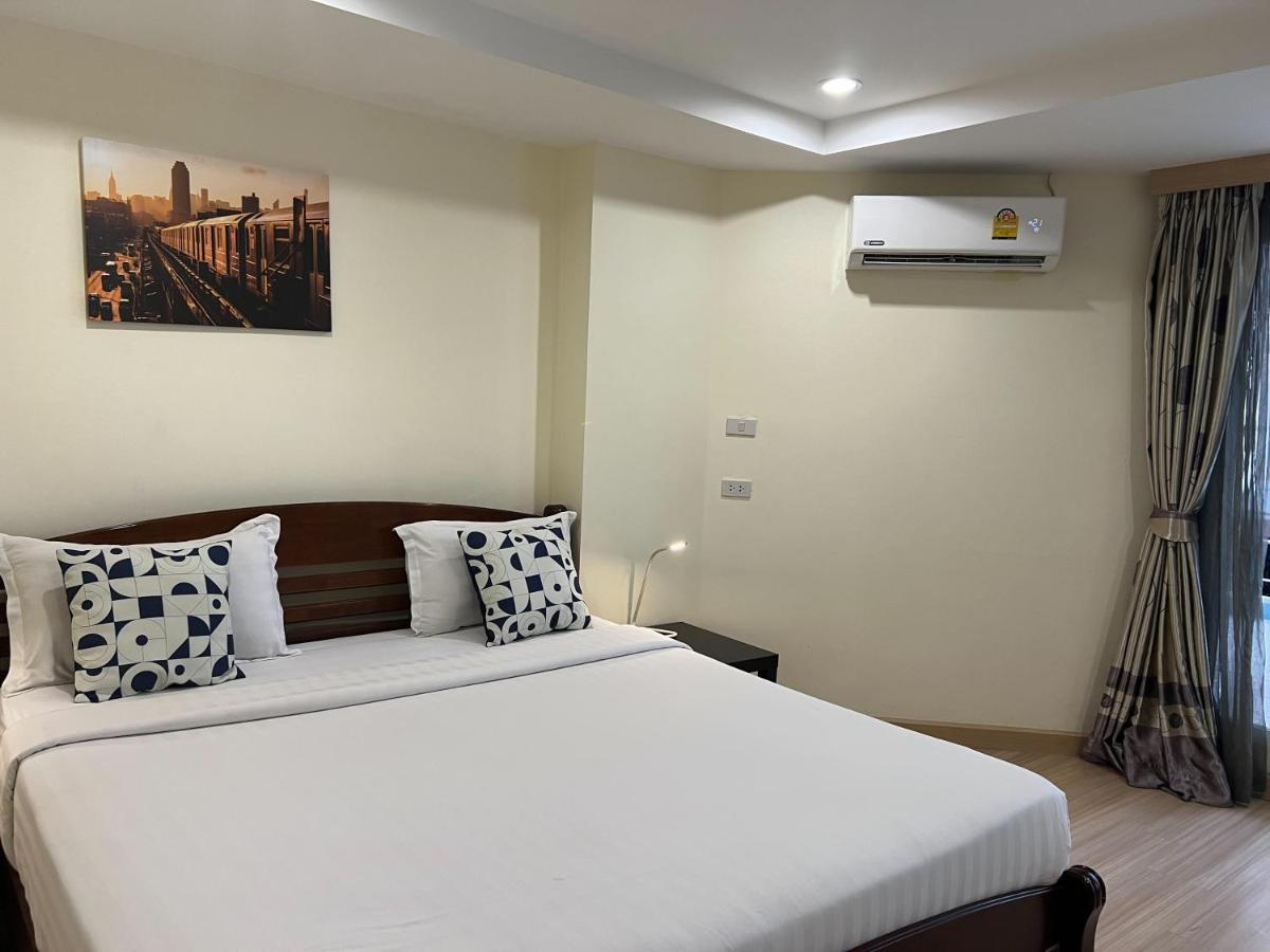 V Check Inn Sukhumvit 22 Bangkok Buitenkant foto