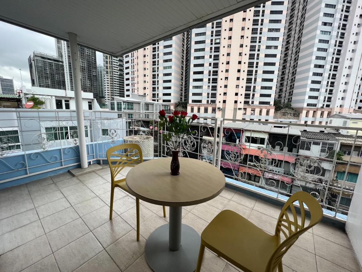V Check Inn Sukhumvit 22 Bangkok Buitenkant foto