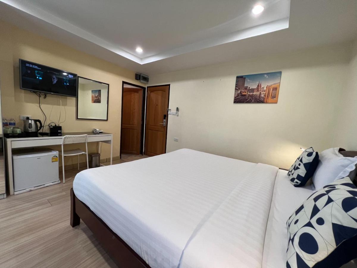V Check Inn Sukhumvit 22 Bangkok Buitenkant foto
