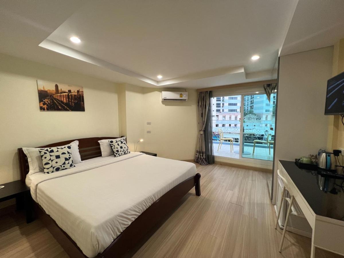 V Check Inn Sukhumvit 22 Bangkok Buitenkant foto