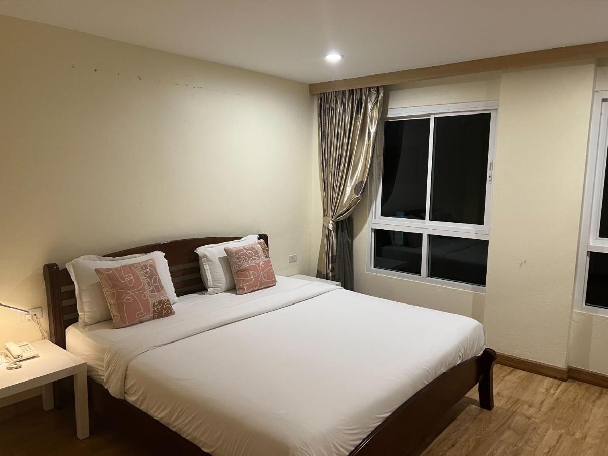 V Check Inn Sukhumvit 22 Bangkok Buitenkant foto