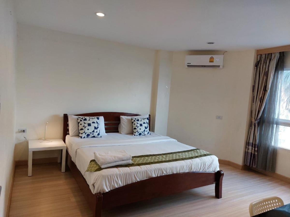 V Check Inn Sukhumvit 22 Bangkok Buitenkant foto