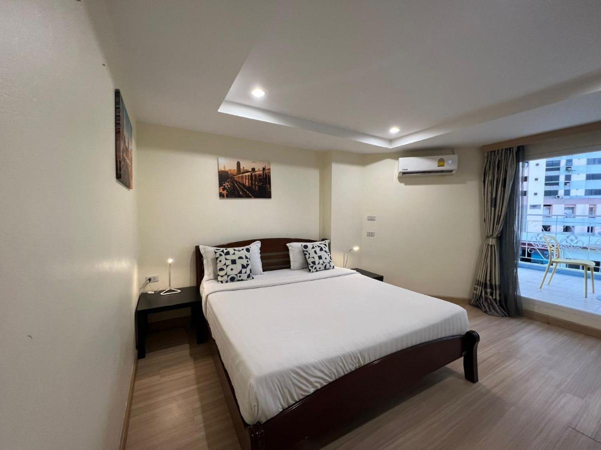 V Check Inn Sukhumvit 22 Bangkok Buitenkant foto