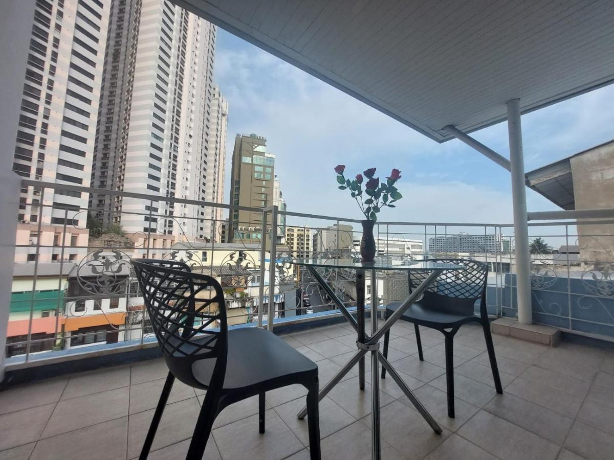 V Check Inn Sukhumvit 22 Bangkok Buitenkant foto