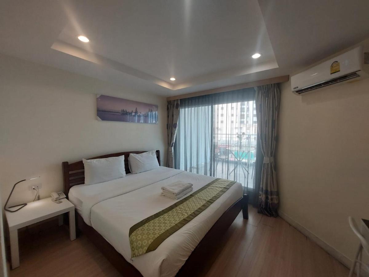 V Check Inn Sukhumvit 22 Bangkok Buitenkant foto
