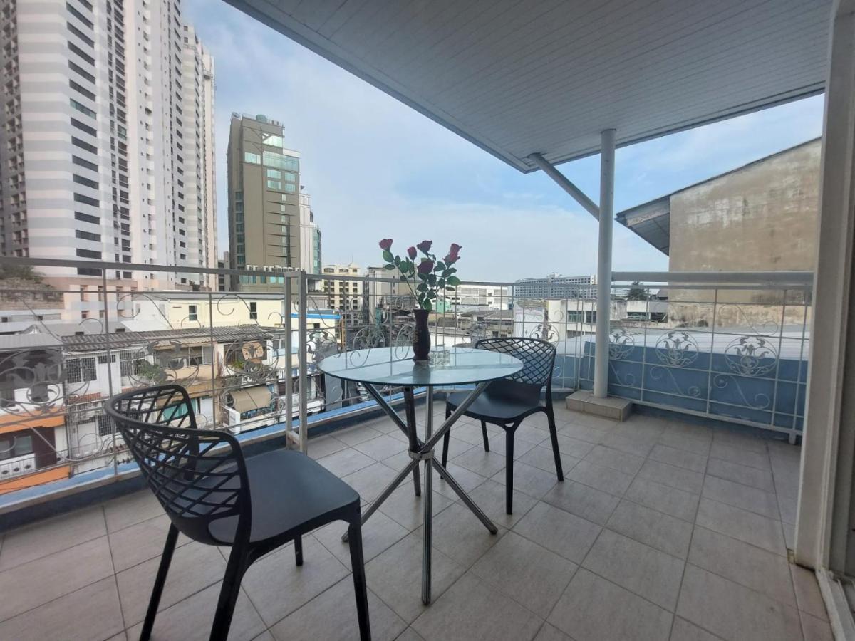 V Check Inn Sukhumvit 22 Bangkok Buitenkant foto