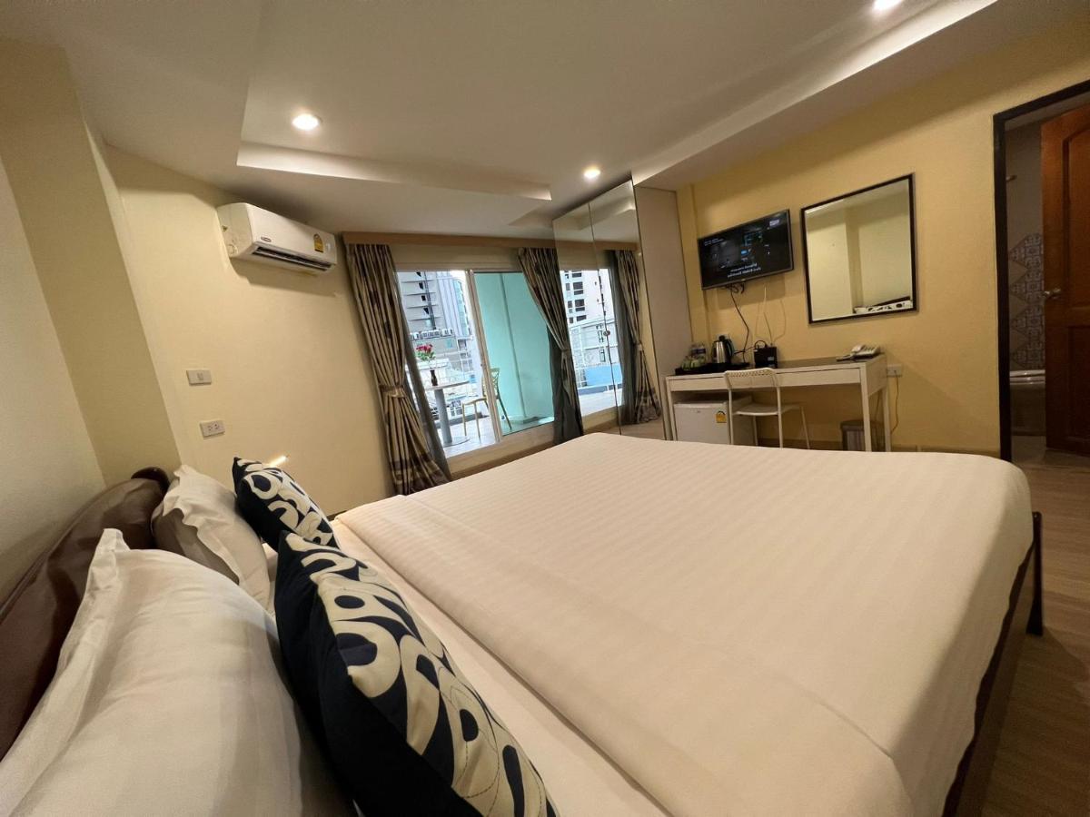 V Check Inn Sukhumvit 22 Bangkok Buitenkant foto